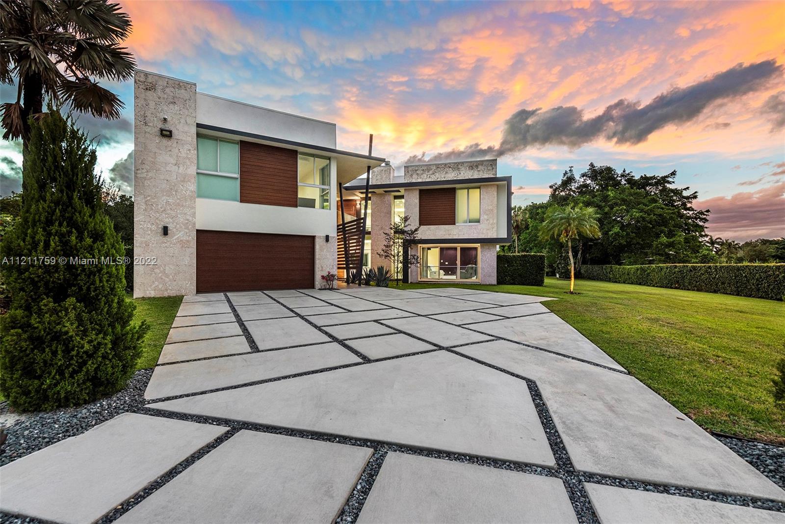 14305 Stirling Rd, Southwest Ranches, Florida 33330, 9 Bedrooms Bedrooms, ,10 BathroomsBathrooms,Residential Lease,For Rent,EVERGLADES SUGAR & LAND C,Stirling Rd,A11211759