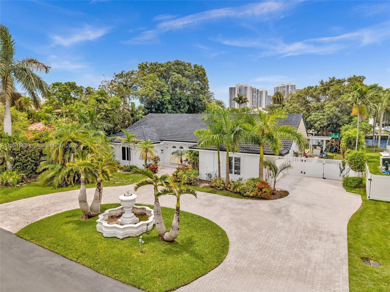 413 Tamarind Dr, Hallandale Beach, Florida 33009, 5 Bedrooms Bedrooms, ,3 BathroomsBathrooms,Residential Lease,For Rent,GOLDEN ISLES SEC,Tamarind Dr,A11831560