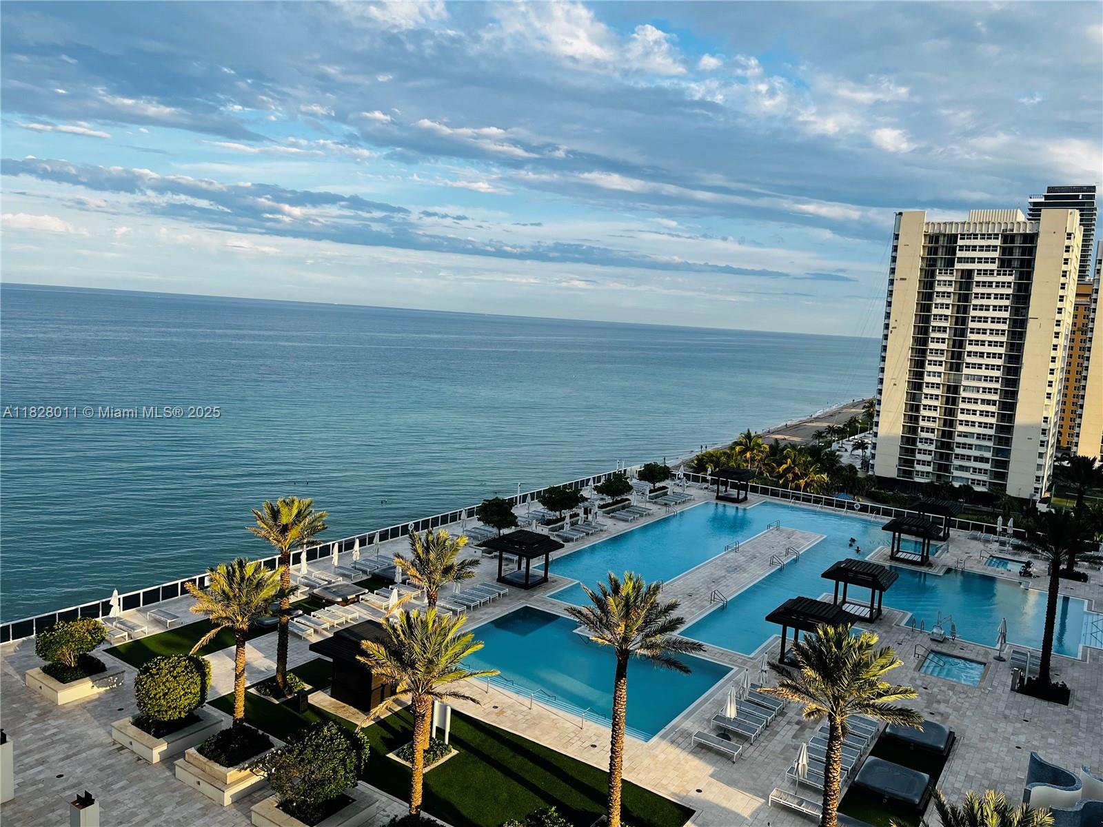1830 Ocean Drive, Hallandale Beach, Florida 33009, 3 Bedrooms Bedrooms, ,3 BathroomsBathrooms,Residential Lease,For Rent,BEACH CLUB TWO,Ocean Drive,A11828011