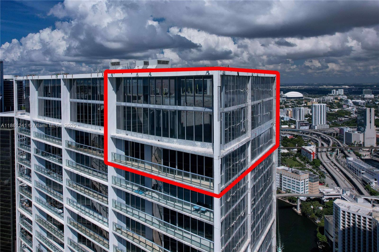 465 Brickell Ave, Miami, Florida 33131, 5 Bedrooms Bedrooms, ,5 BathroomsBathrooms,Residential,For Sale,ICONBRICKELL CONDO NO 1,Brickell Ave,A11861241