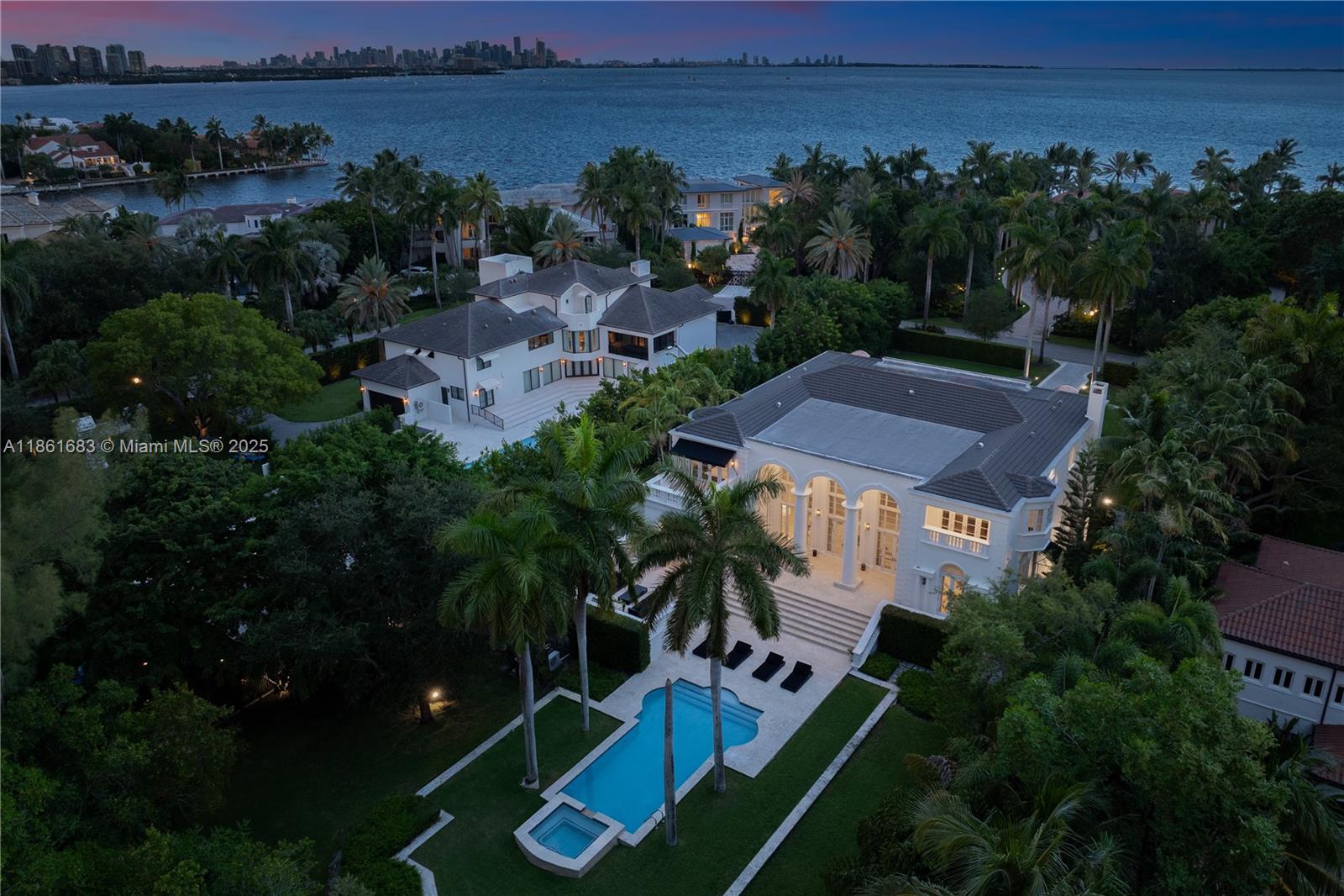 26 Tahiti Beach Island Rd, Coral Gables, Florida 33143, 6 Bedrooms Bedrooms, ,6 BathroomsBathrooms,Residential,For Sale,COCOPLUM SEC 2 PLAT E,Tahiti Beach Island Rd,A11861683