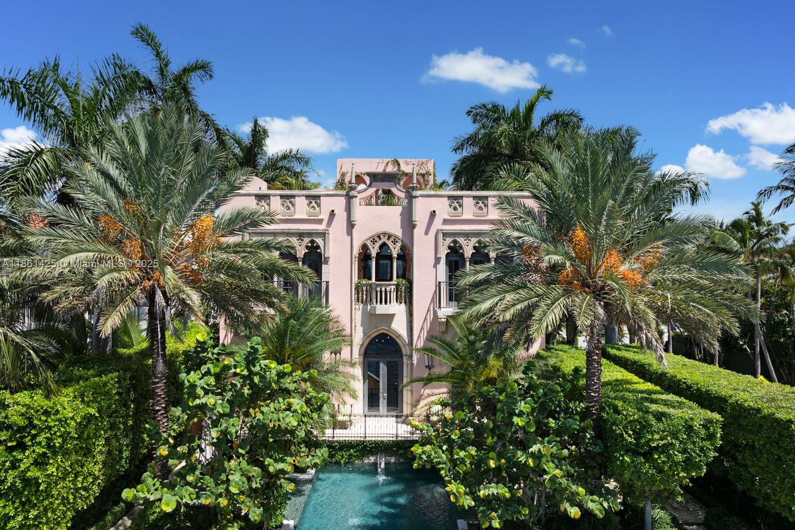 1840 Bayshore Ln, Miami, Florida 33133, 5 Bedrooms Bedrooms, ,5 BathroomsBathrooms,Residential,For Sale,Tenzer Plat,Bayshore Ln,A11861425
