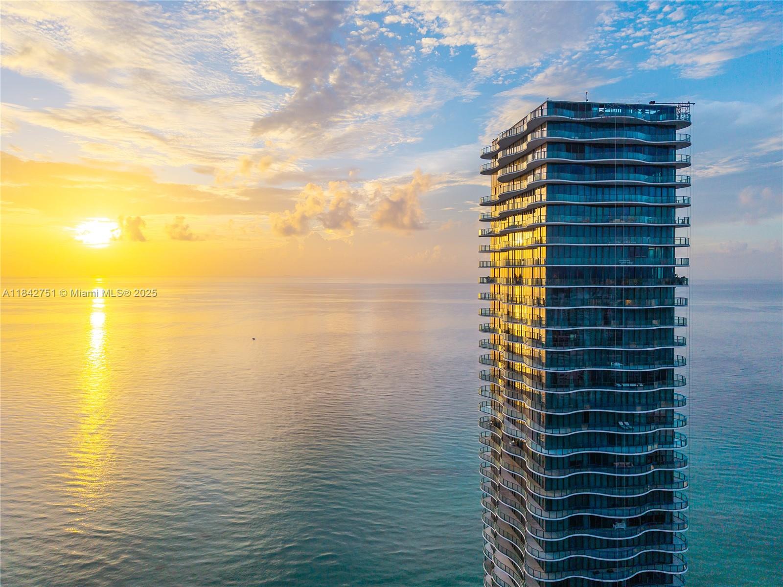 19575 Collins Ave, Sunny Isles Beach, Florida 33160, 4 Bedrooms Bedrooms, ,5 BathroomsBathrooms,Residential,Sold,REGALIA CONDO,Collins Ave,A11842751