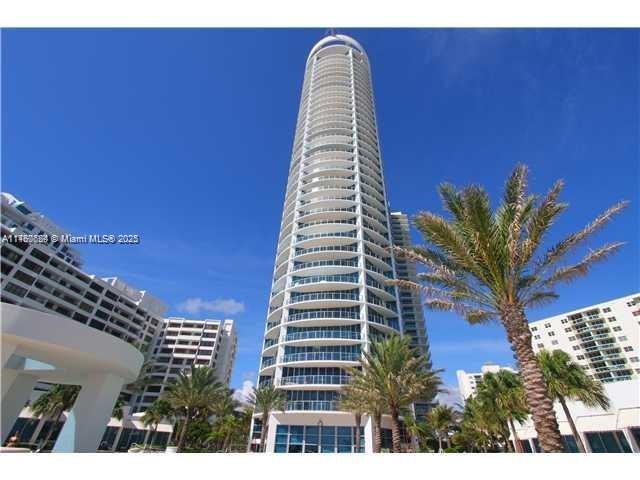 3101 Ocean Dr, Hollywood, Florida 33019, 2 Bedrooms Bedrooms, ,2 BathroomsBathrooms,Residential,Sold,Ocean Palms,Ocean Dr,A11760624