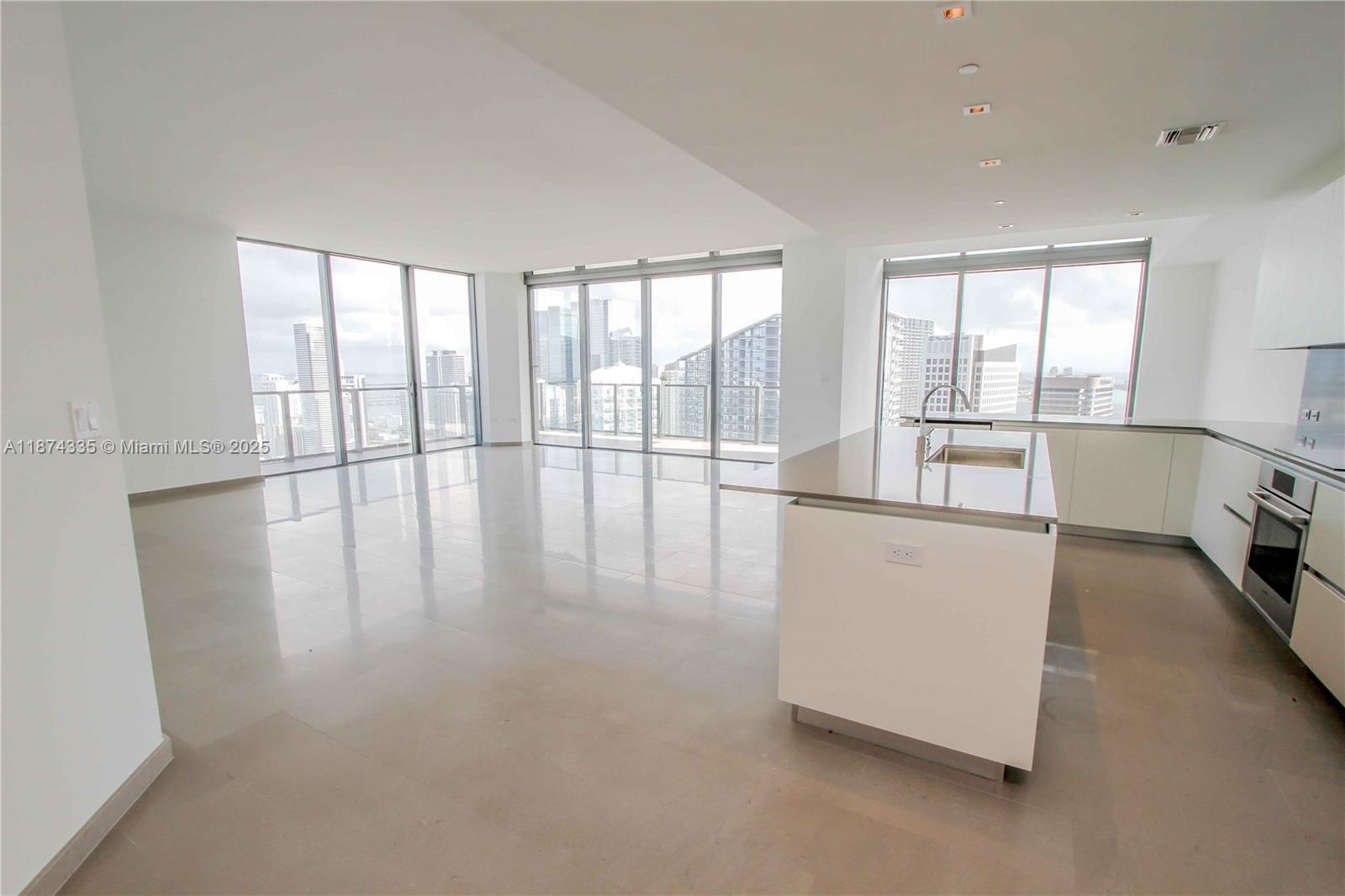 88 7, Miami, Florida 33130, 4 Bedrooms Bedrooms, ,4 BathroomsBathrooms,Residential Lease,For Rent,Rise Condominuim,7,A11874335