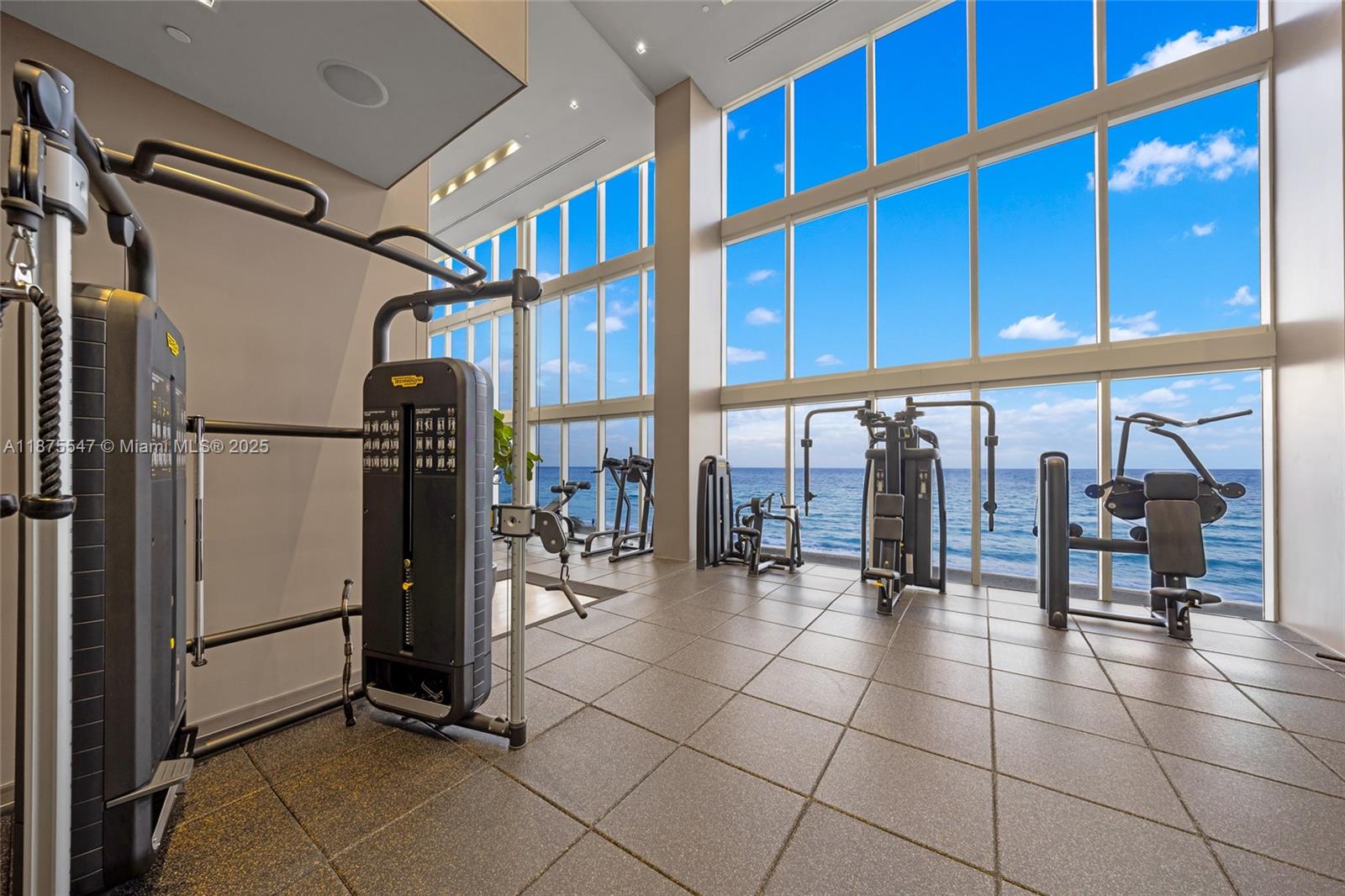 1800 Ocean Dr, Hallandale Beach, Florida 33009, 3 Bedrooms Bedrooms, ,3 BathroomsBathrooms,Residential Lease,For Rent,BEACH CLUB THREE CONDO,Ocean Dr,A11875547