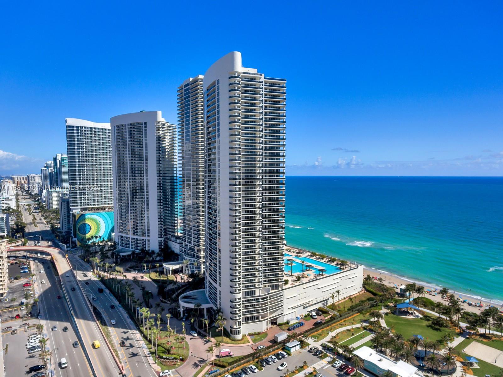 1850 Ocean Dr, Hallandale Beach, Florida 33009, 3 Bedrooms Bedrooms, ,3 BathroomsBathrooms,Residential Lease,For Rent,BEACH CLUB CONDO,Ocean Dr,A11881876