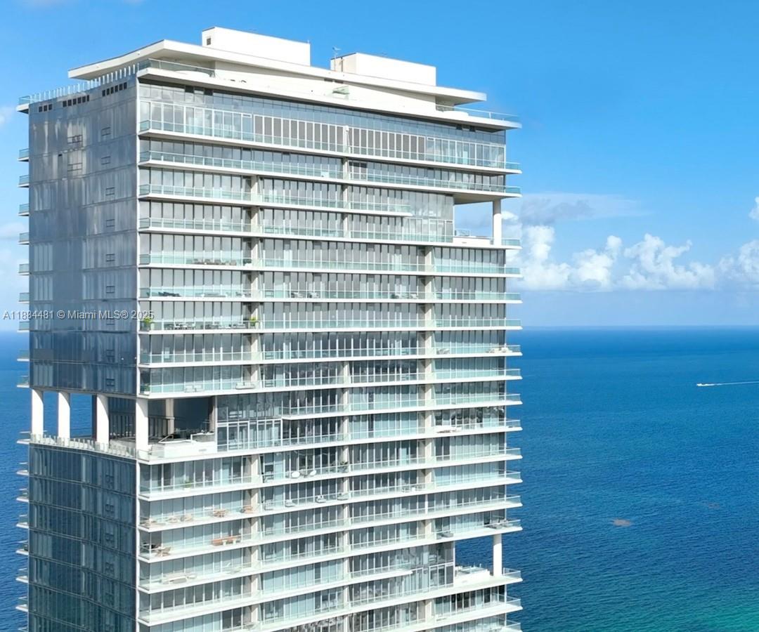 18501 Collins Ave, Sunny Isles Beach, Florida 33160, 4 Bedrooms Bedrooms, ,5 BathroomsBathrooms,Residential Lease,For Rent,TURNBERRY OCEAN CLUB,Collins Ave,A11884481