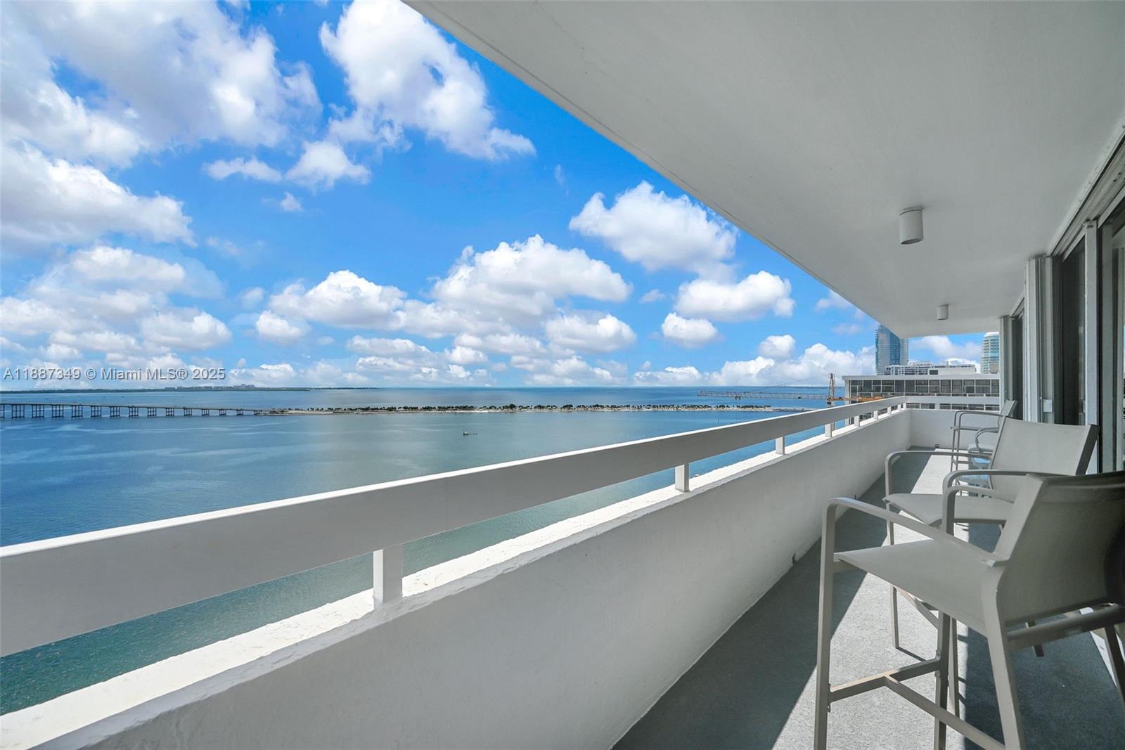 1627 Brickell Ave, Miami, Florida 33129, 3 Bedrooms Bedrooms, ,3 BathroomsBathrooms,Residential Lease,For Rent,IMPERIAL AT BRICKELL COND,Brickell Ave,A11887349