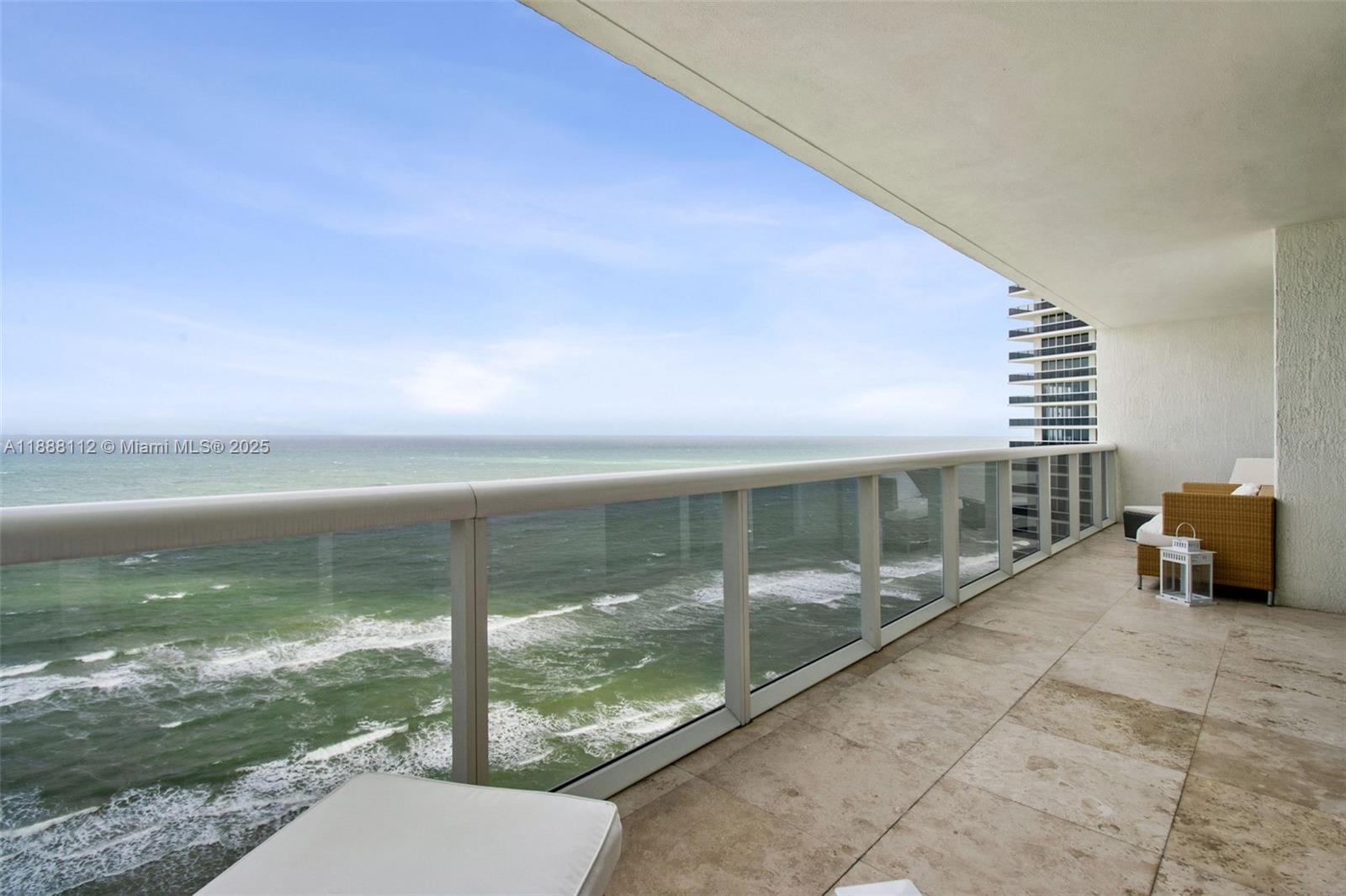 1800 OCEAN DR, Hallandale Beach, Florida 33009, 3 Bedrooms Bedrooms, ,3 BathroomsBathrooms,Residential Lease,For Rent,BEACH CLUB THREE CONDO,OCEAN DR,A11888112