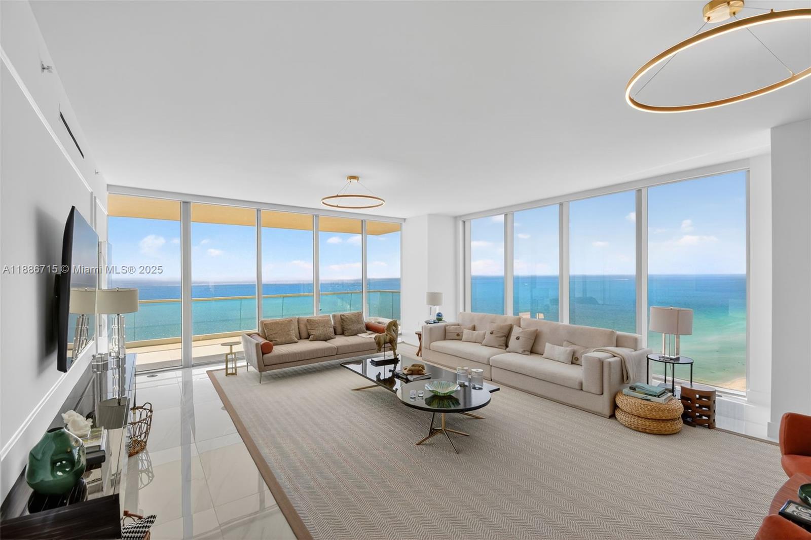 18501 Collins Ave, Sunny Isles Beach, Florida 33160, 4 Bedrooms Bedrooms, ,5 BathroomsBathrooms,Residential,For Sale,TURNBERRY OCEAN CLUB,Collins Ave,A11886715