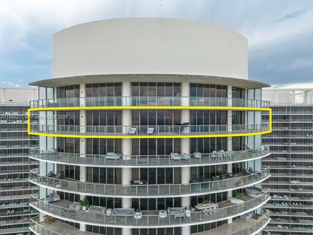 Bal Harbour, Florida 33154, 3 Bedrooms Bedrooms, ,3 BathroomsBathrooms,Residential,For Sale,St.Regis Bal Harbor,A11888271