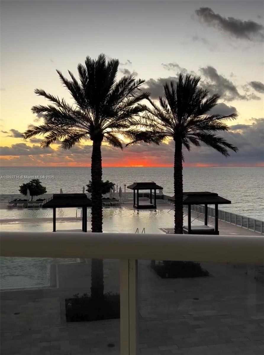 1850 Ocean Dr, Hallandale Beach, Florida 33009, 3 Bedrooms Bedrooms, ,3 BathroomsBathrooms,Residential,For Sale,BEACH CLUB ONE,Ocean Dr,A11892716