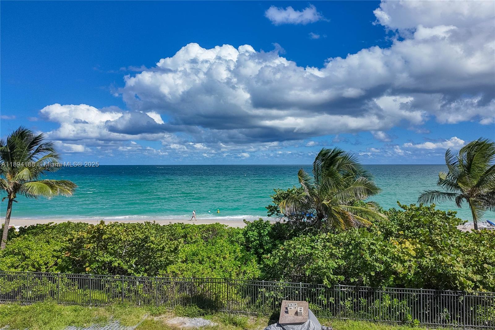 1950 Ocean Dr, Hallandale Beach, Florida 33009, 3 Bedrooms Bedrooms, ,2 BathroomsBathrooms,Residential Lease,For Rent,HEMISPHERES CONDO,Ocean Dr,A11894188