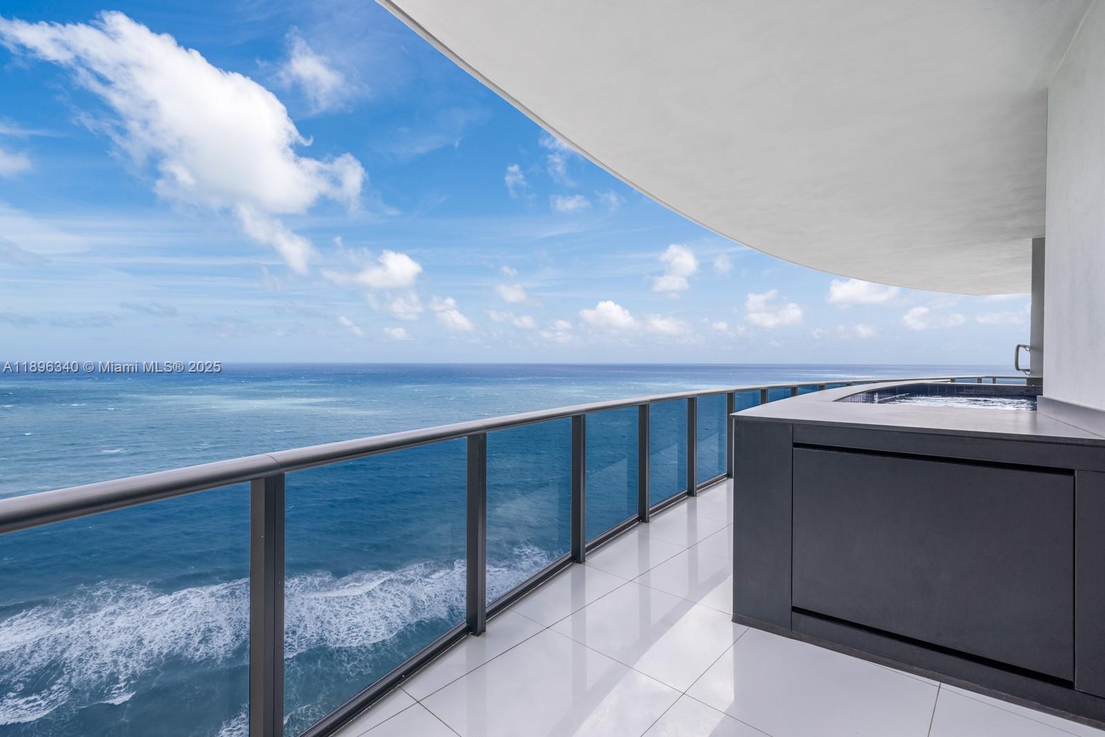 18555 Collins Ave, Sunny Isles Beach, Florida 33160, 3 Bedrooms Bedrooms, ,4 BathroomsBathrooms,Residential,For Sale,Porsche Design Tower,Collins Ave,A11896340