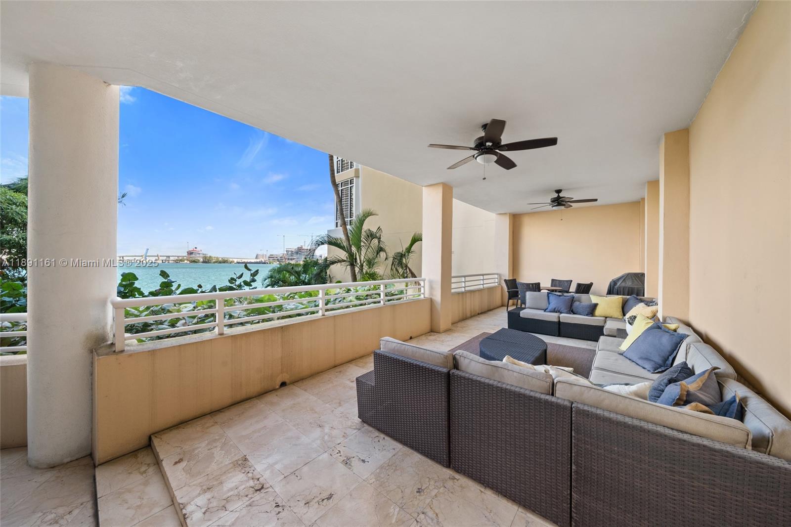 848 Brickell Key Dr, Miami, Florida 33131, 3 Bedrooms Bedrooms, ,2 BathroomsBathrooms,Residential Lease,For Rent,THREE TEQUESTA POINT COND,Brickell Key Dr,A11891161