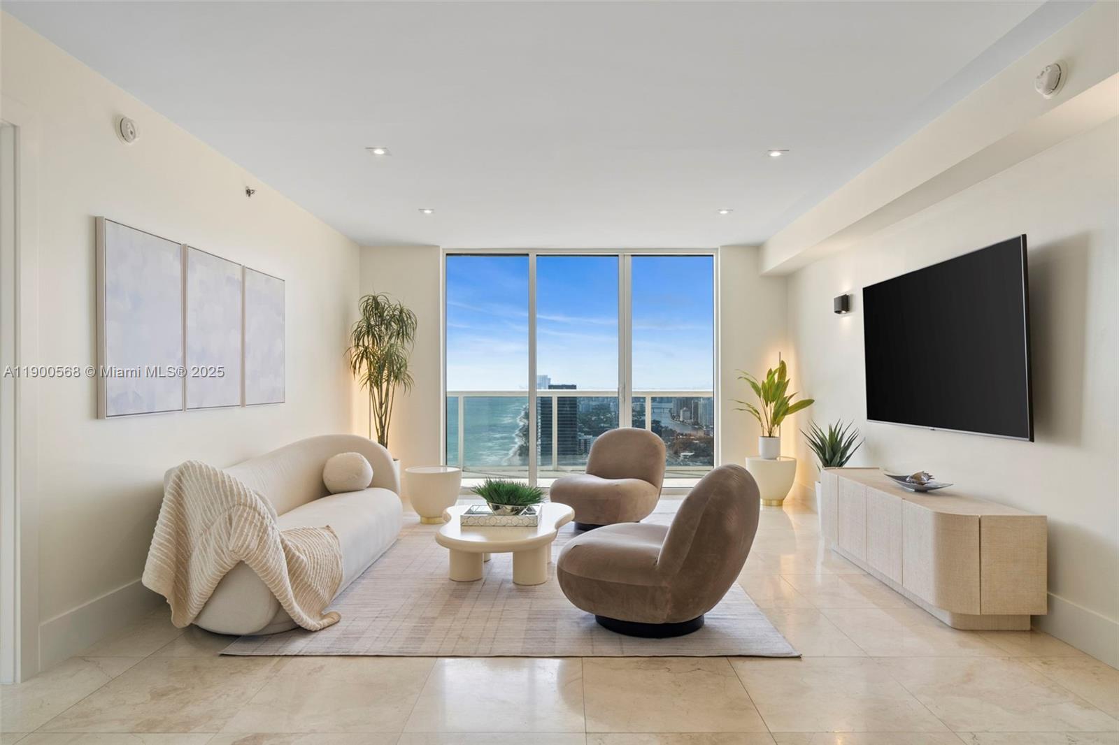 1830 Ocean Dr, Hallandale Beach, Florida 33009, 3 Bedrooms Bedrooms, ,4 BathroomsBathrooms,Residential Lease,For Rent,BEACH CLUB TWO CONDO,Ocean Dr,A11900568