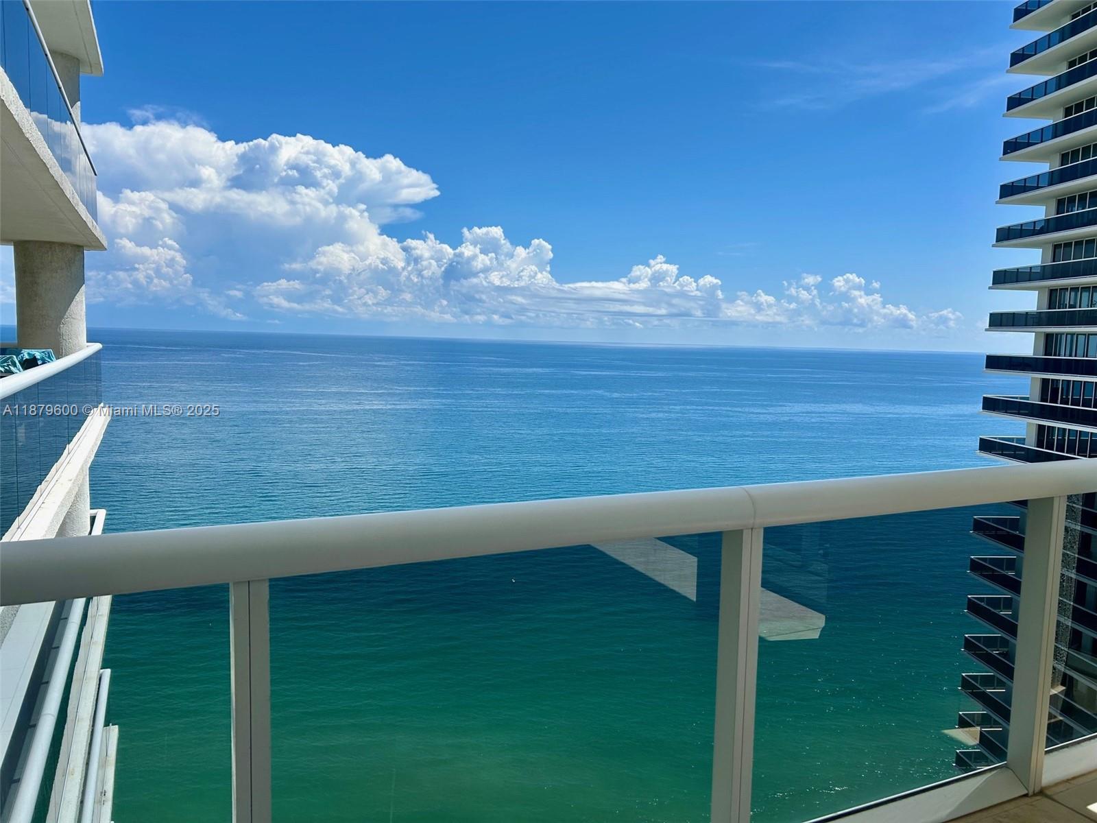 1800 Ocean Dr, Hallandale Beach, Florida 33009, 2 Bedrooms Bedrooms, ,2 BathroomsBathrooms,Residential Lease,For Rent,BEACH CLUB THREE CONDO,Ocean Dr,A11879600