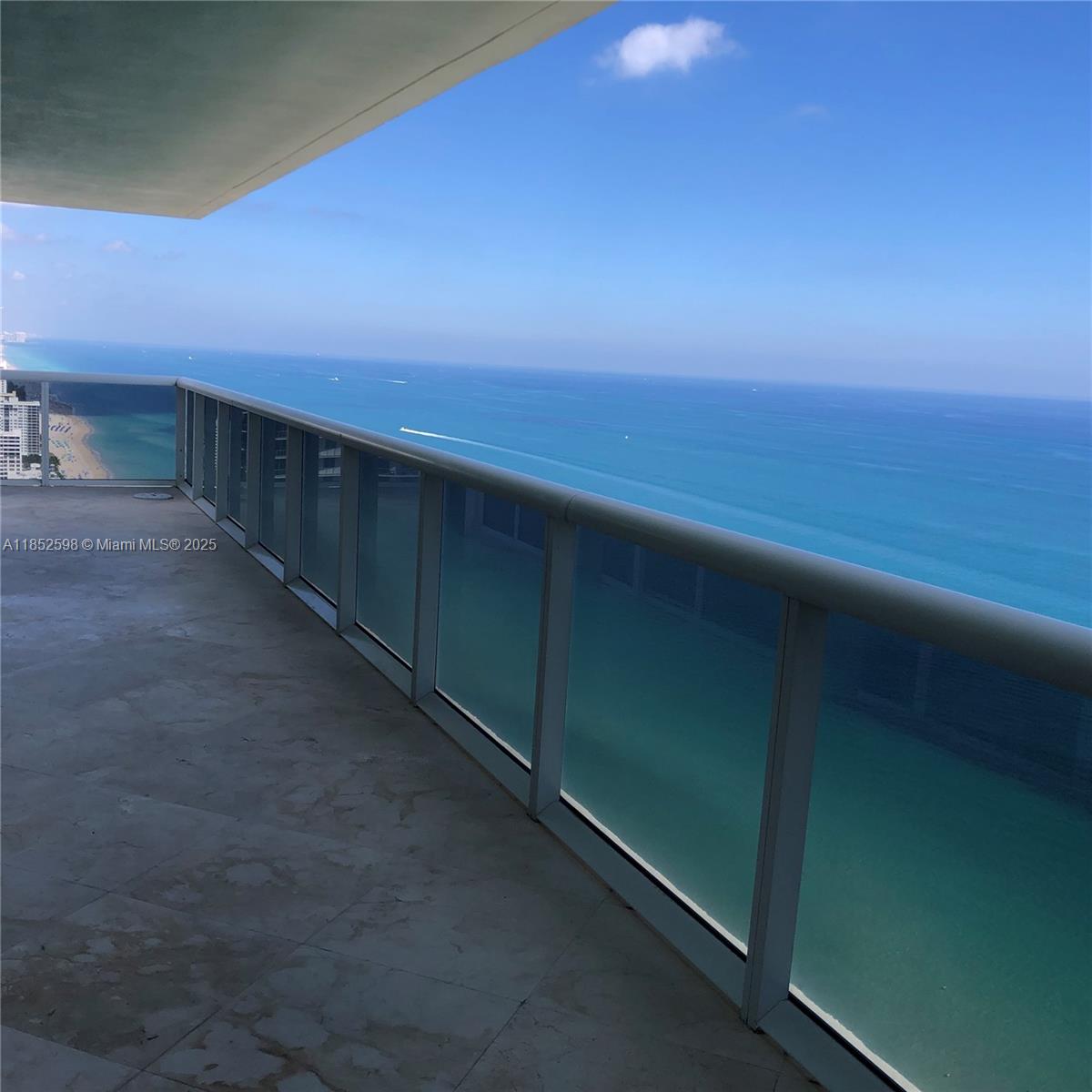 1830 Ocean Dr, Hallandale Beach, Florida 33009, 3 Bedrooms Bedrooms, ,3 BathroomsBathrooms,Residential Lease,For Rent,BEACH CLUB TWO,Ocean Dr,A11852598