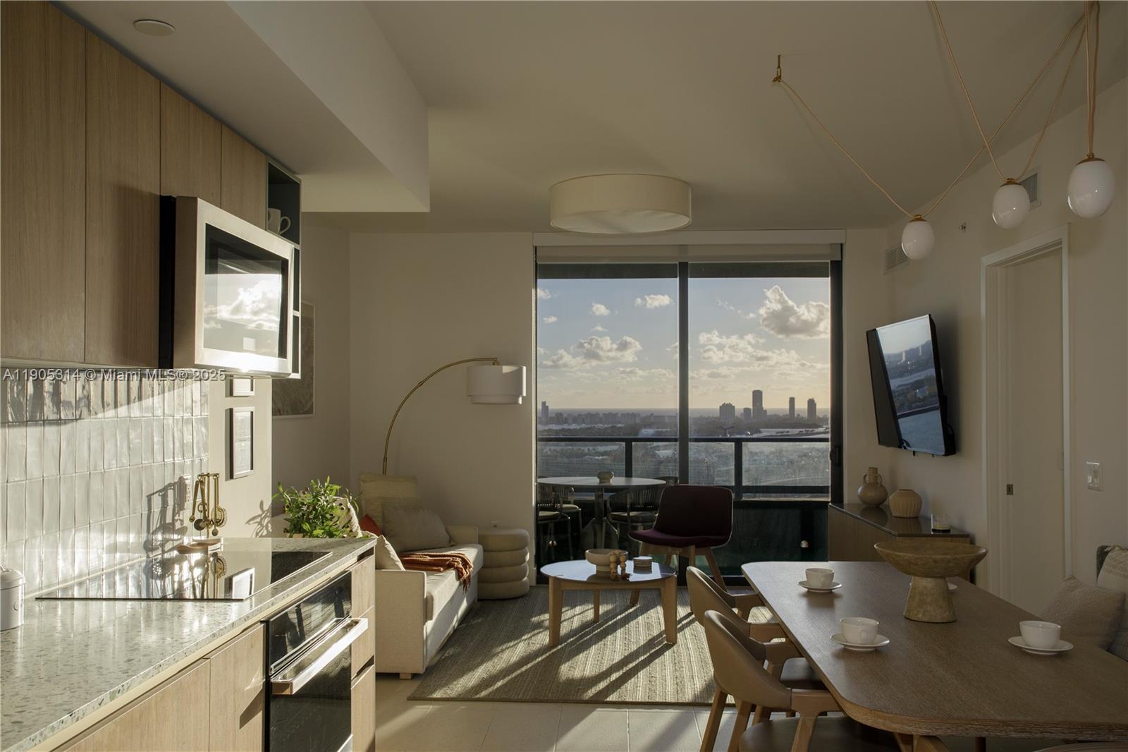 159 6th St, Miami, Florida 33132, 3 Bedrooms Bedrooms, ,3 BathroomsBathrooms,Residential,For Sale,Gale / Natiivo,6th St,A11905314