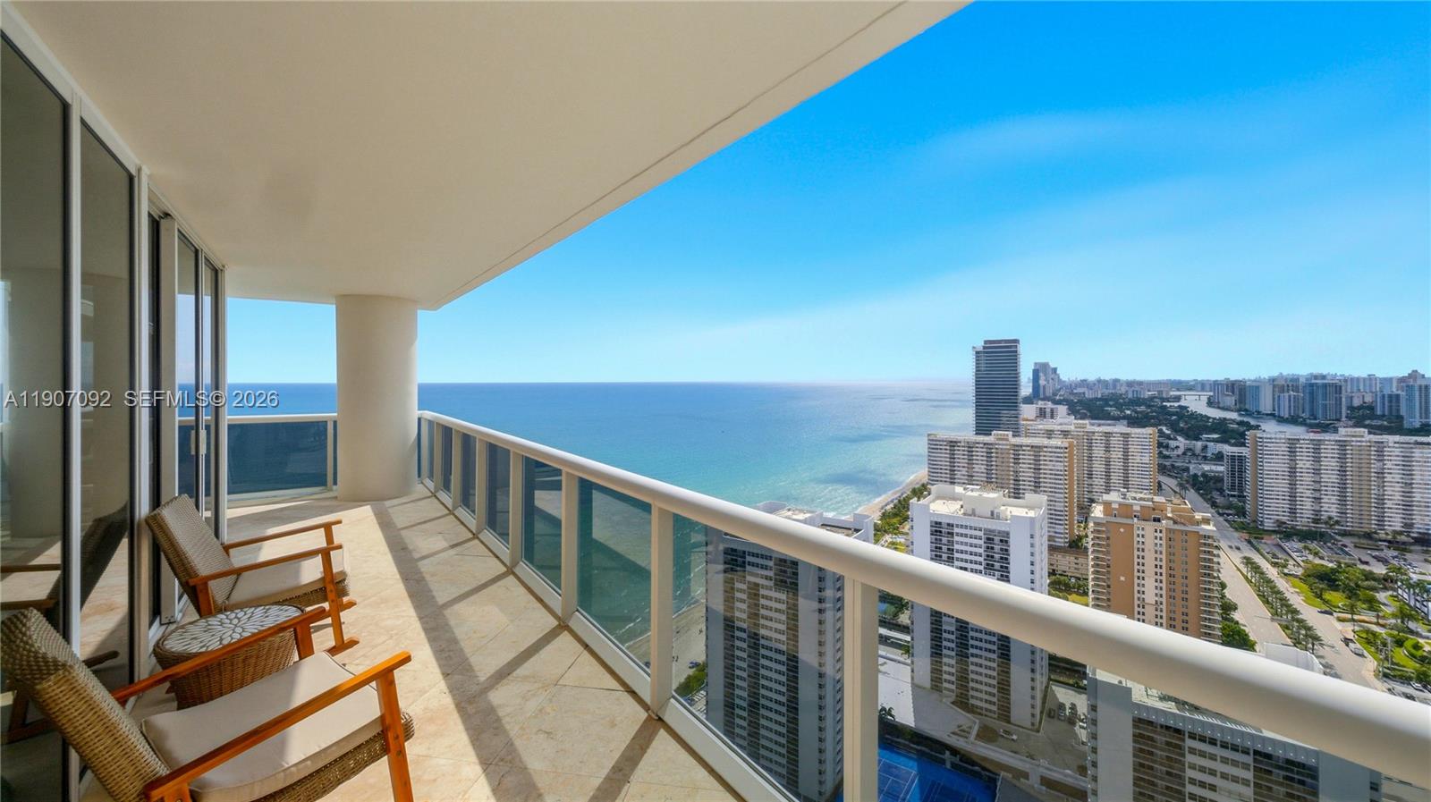 1850 Ocean Dr, Hallandale Beach, Florida 33009, 2 Bedrooms Bedrooms, ,2 BathroomsBathrooms,Residential Lease,For Rent,BEACH CLUB CONDO,Ocean Dr,A11907092