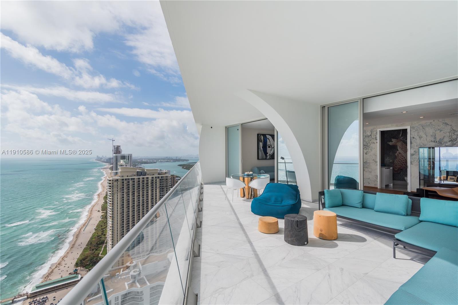 16901 Collins Ave, Sunny Isles Beach, Florida 33160, 3 Bedrooms Bedrooms, ,4 BathroomsBathrooms,Residential Lease,For Rent,JADE SIGNATURE CONDO,Collins Ave,A11910586