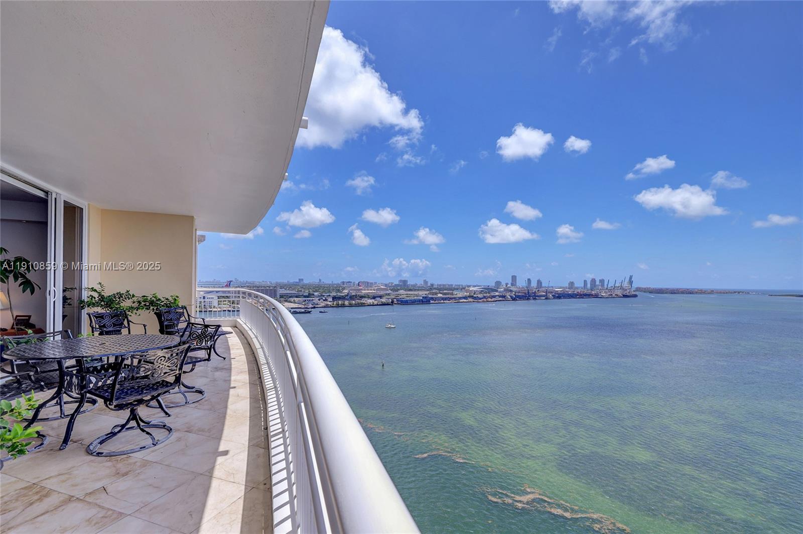 808 Brickell Key Dr, Miami, Florida 33131, 3 Bedrooms Bedrooms, ,3 BathroomsBathrooms,Residential,For Sale,TWO TEQUESTA POINT,Brickell Key Dr,A11910859