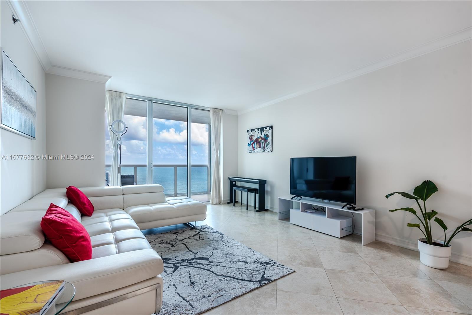 1830 Ocean Dr, Hallandale Beach, Florida 33009, 3 Bedrooms Bedrooms, ,2 BathroomsBathrooms,Residential,For Sale,BEACH CLUB TWO,Ocean Dr,A11677632