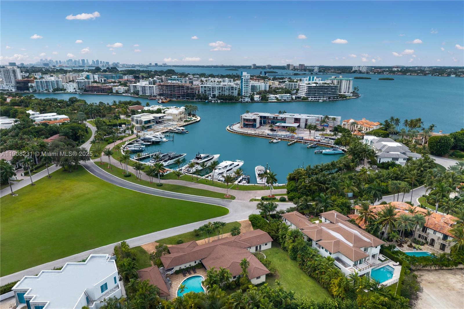 145 Harbour Way, Bal Harbour, Florida 33154, 5 Bedrooms Bedrooms, ,5 BathroomsBathrooms,Residential,For Sale,BAL HARBOUR RESIDENTIAL S,Harbour Way,A11908231
