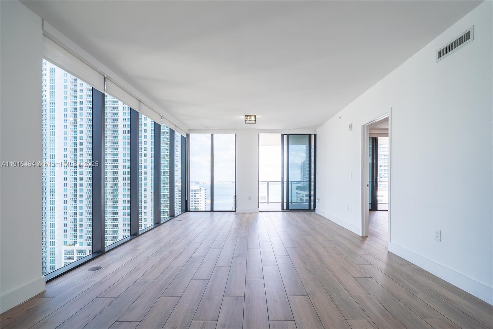 1010 Brickell Ave, Miami, Florida 33131, 3 Bedrooms Bedrooms, ,3 BathroomsBathrooms,Residential Lease,For Rent,1010 BRICKELL CONDO,Brickell Ave,A11916464