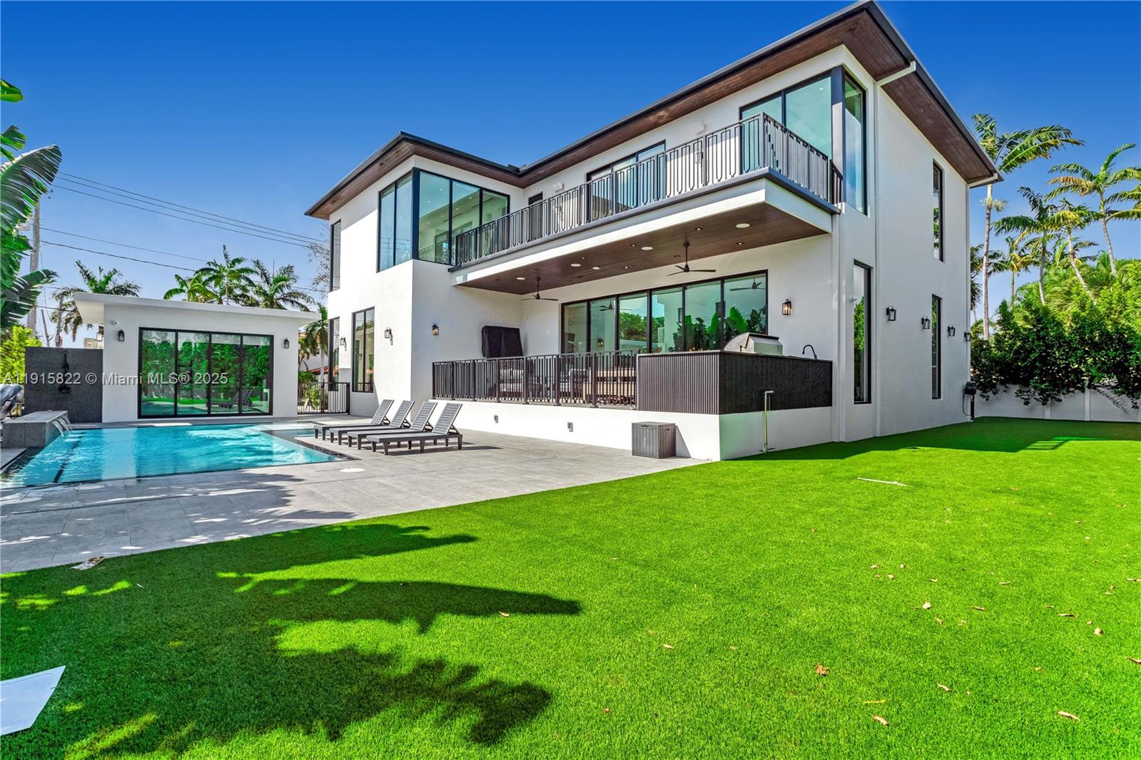 9045 Hawthorne Ave, Surfside, Florida 33154, 7 Bedrooms Bedrooms, ,6 BathroomsBathrooms,Residential,For Sale,ALTOS DEL MAR NO 4,Hawthorne Ave,A11915822