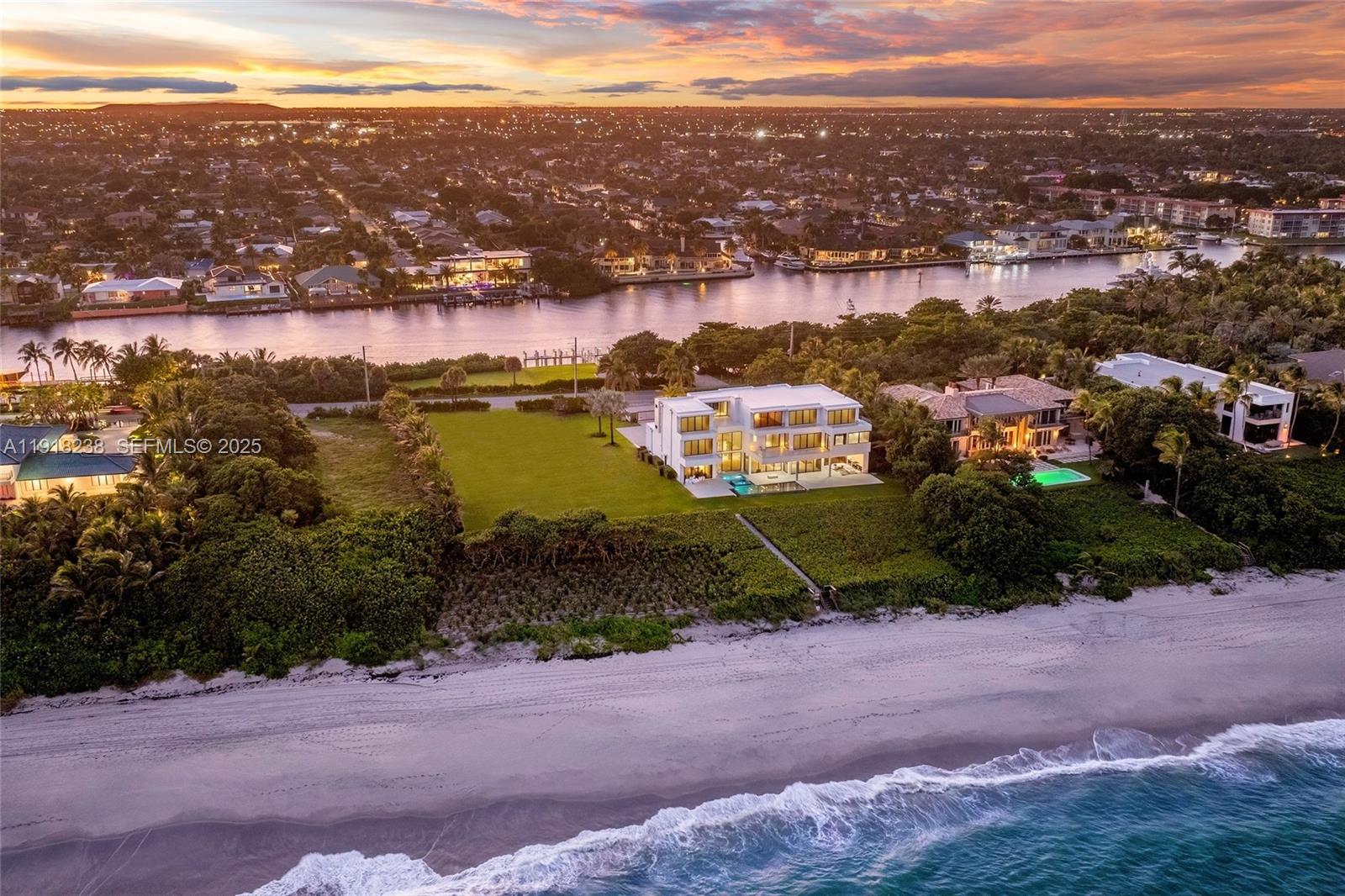 1107 Hillsboro Mile, Hillsboro Beach, Florida 33062, 7 Bedrooms Bedrooms, ,8 BathroomsBathrooms,Residential,For Sale,HILLSBORO MILE,Hillsboro Mile,A11918238