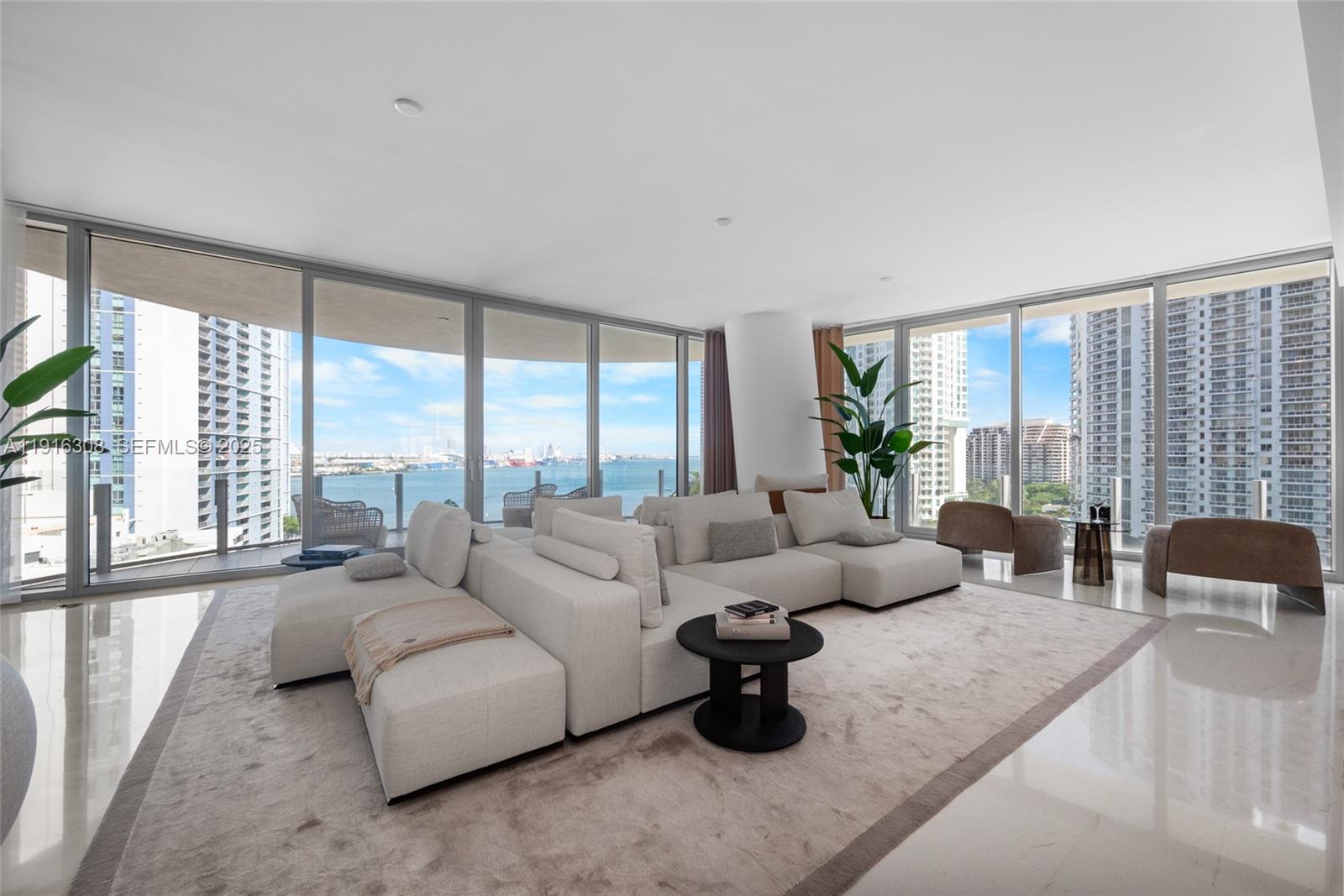 300 Biscayne Boulevard Way, Miami, Florida 33131, 4 Bedrooms Bedrooms, ,4 BathroomsBathrooms,Residential,For Sale,Aston Martin Residences,Biscayne Boulevard Way,A11916308