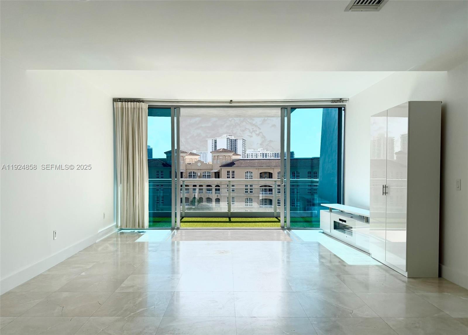 2950 188th St, Aventura, Florida 33180, 3 Bedrooms Bedrooms, ,3 BathroomsBathrooms,Residential Lease,For Rent,ARTECH RESIDENCES AT AVEN,188th St,A11924858