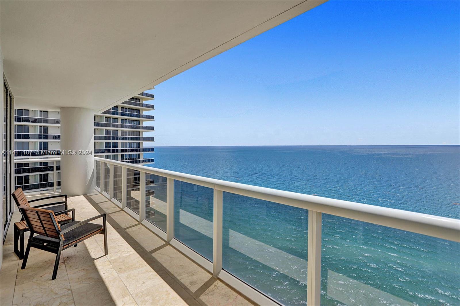 1850 Ocean Dr, Hallandale Beach, Florida 33009, 3 Bedrooms Bedrooms, ,3 BathroomsBathrooms,Residential,For Sale,BEACH CLUB CONDO,Ocean Dr,A11441107