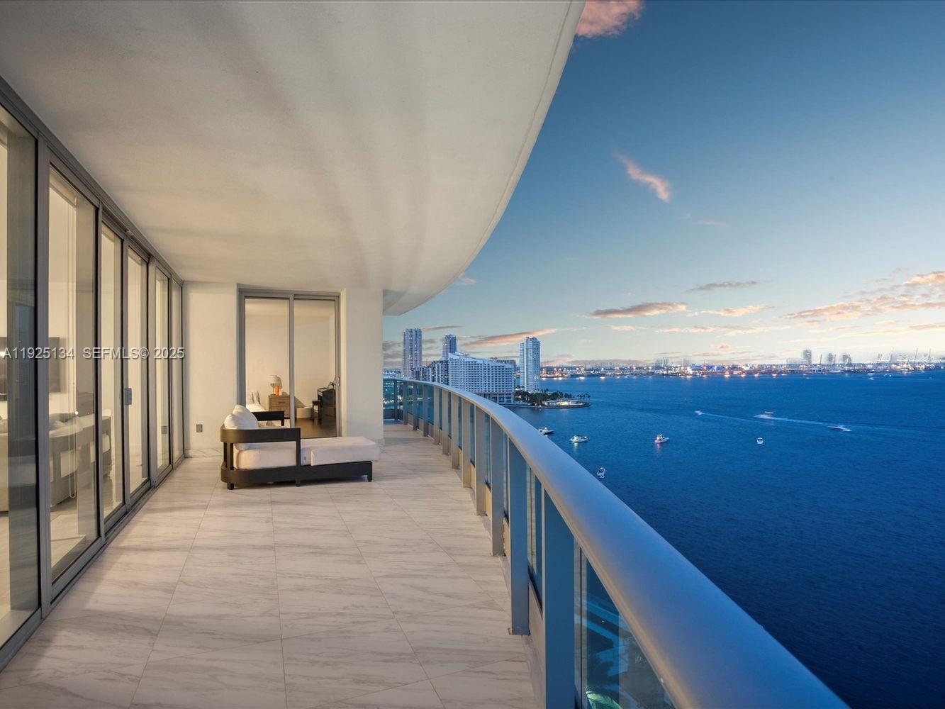 1331 Brickell Bay Dr, Miami, Florida 33131, 2 Bedrooms Bedrooms, ,2 BathroomsBathrooms,Residential,For Sale,JADE RESIDENCES,Brickell Bay Dr,A11925134