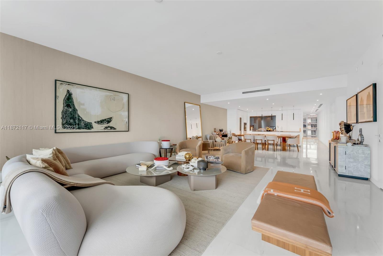 300 Biscayne Boulevard Way, Miami, Florida 33131, 4 Bedrooms Bedrooms, ,5 BathroomsBathrooms,Residential,For Sale,Aston Martin Residences,Biscayne Boulevard Way,A11872117