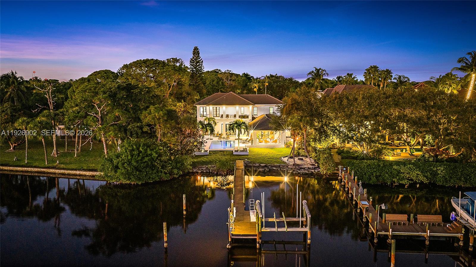 19651 Riverside Dr, Jupiter, Florida 33469, 6 Bedrooms Bedrooms, ,5 BathroomsBathrooms,Residential,For Sale,Rivercrest,Riverside Dr,A11926902