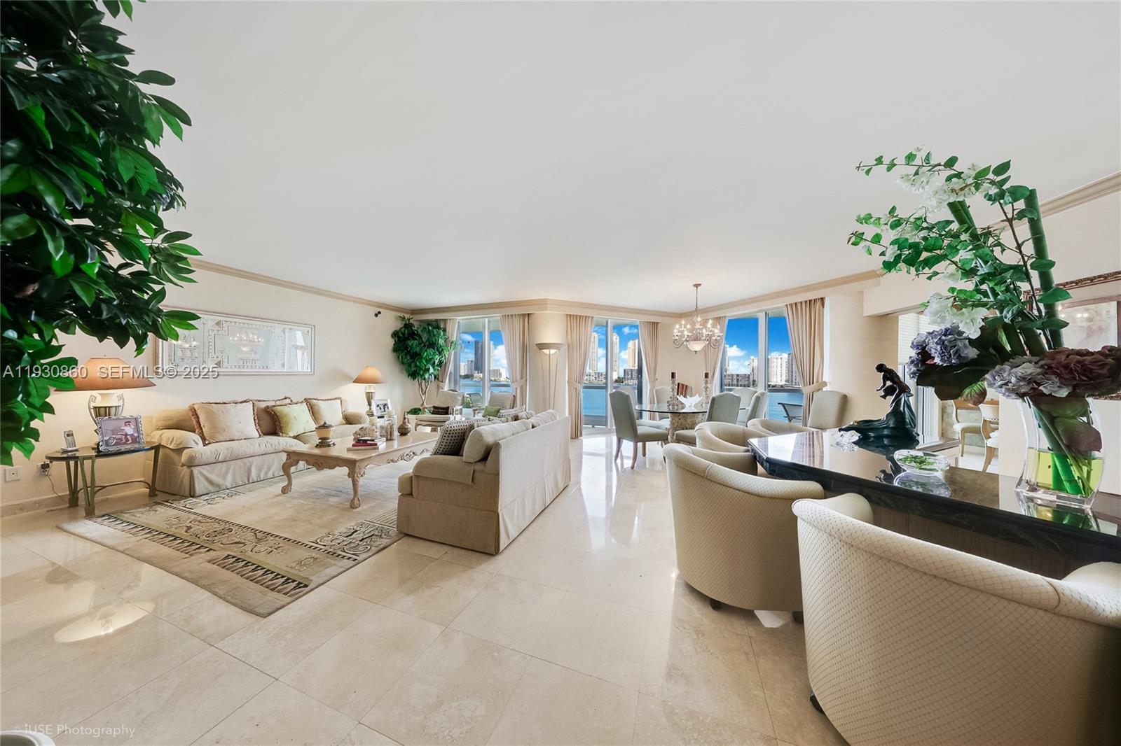 2600 Island Blvd, Aventura, Florida 33160, 3 Bedrooms Bedrooms, ,3 BathroomsBathrooms,Residential,For Sale,Williams Island,Island Blvd,A11930860