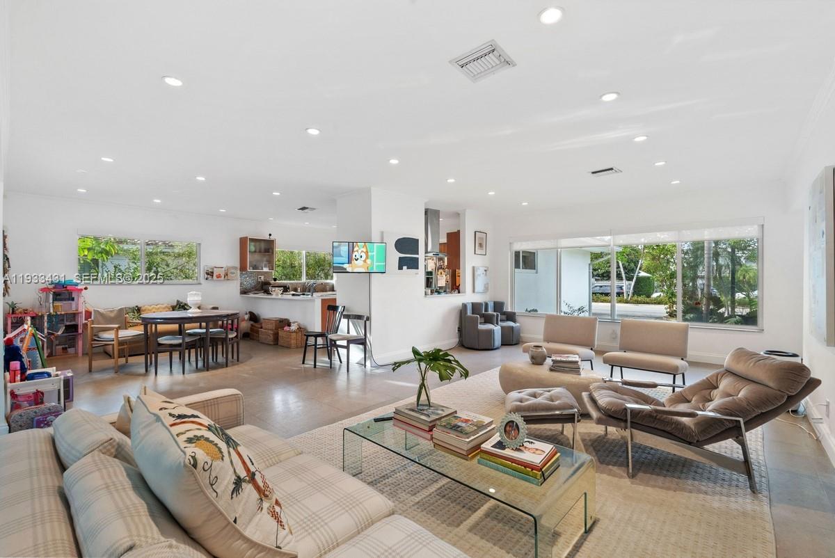 1230 96th St, Bay Harbor Islands, Florida 33154, 4 Bedrooms Bedrooms, ,2 BathroomsBathrooms,Residential Lease,For Rent,BAY HARBOR ISLAND,96th St,A11933431