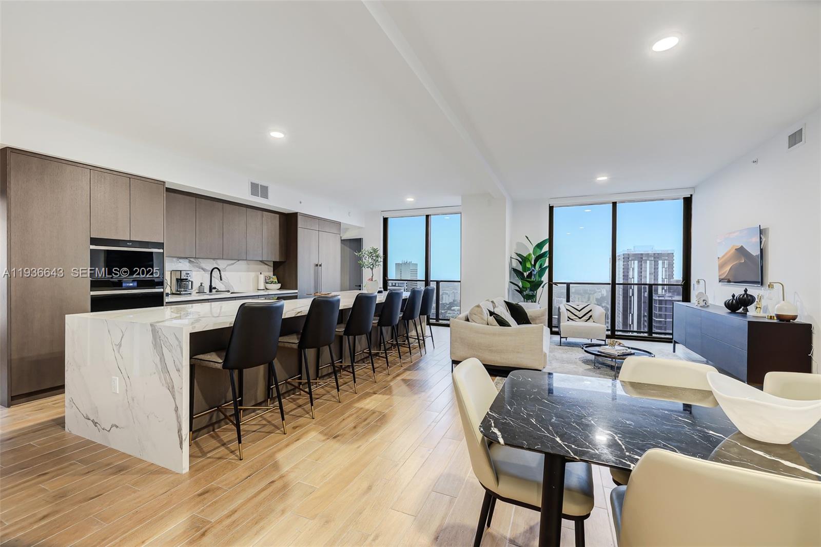 398 5th St, Miami, Florida 33132, 4 Bedrooms Bedrooms, ,4 BathroomsBathrooms,Residential,For Sale,THE ELSER CONDO,5th St,A11936643