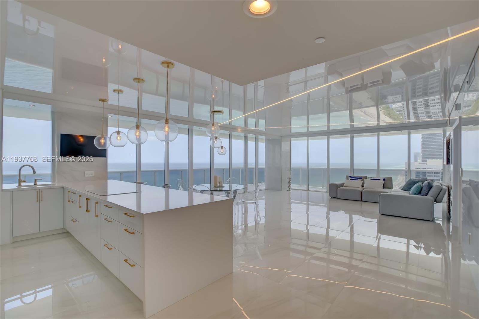 1830 Ocean Dr, Hallandale Beach, Florida 33009, 3 Bedrooms Bedrooms, ,3 BathroomsBathrooms,Residential Lease,For Rent,BEACH CLUB TWO CONDO,Ocean Dr,A11937768