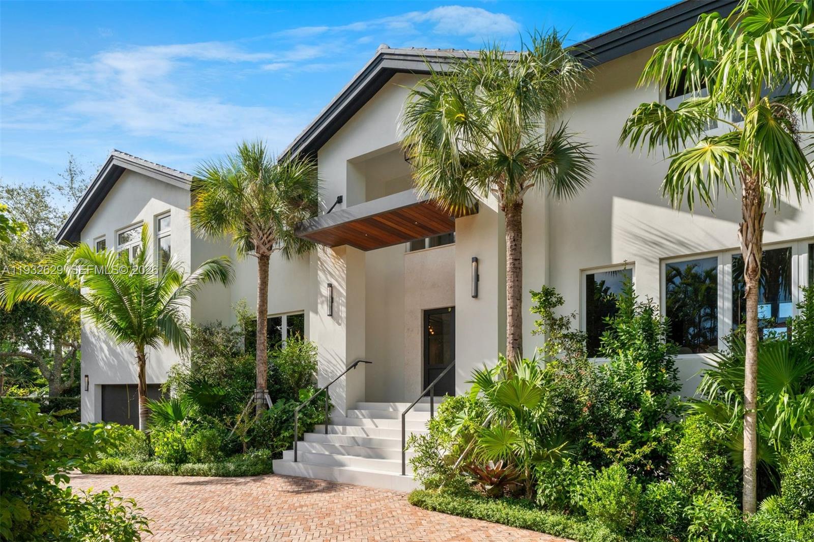 6970 Sunrise Dr, Coral Gables, Florida 33133, 6 Bedrooms Bedrooms, ,6 BathroomsBathrooms,Residential,For Sale,SUNRISE HARBOUR REV PL,Sunrise Dr,A11932629
