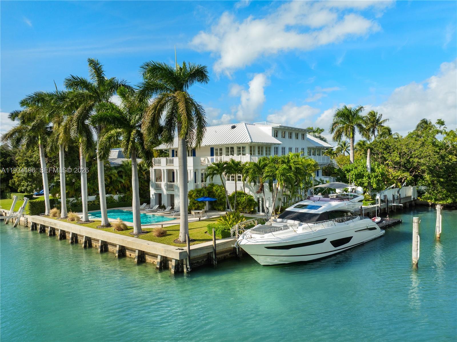 100 Cape Florida Dr, Key Biscayne, Florida 33149, 4 Bedrooms Bedrooms, ,5 BathroomsBathrooms,Residential,For Sale,CAPE FLORIDA SUB SEC 3,Cape Florida Dr,A11934196