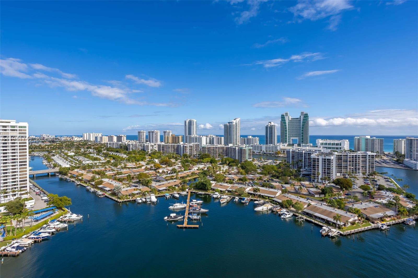 300 Three Islands Blvd, Hallandale Beach, Florida 33009, 2 Bedrooms Bedrooms, ,2 BathroomsBathrooms,Residential Lease,For Rent,ANCHOR BAY CLUB CONDO,Three Islands Blvd,A11941741