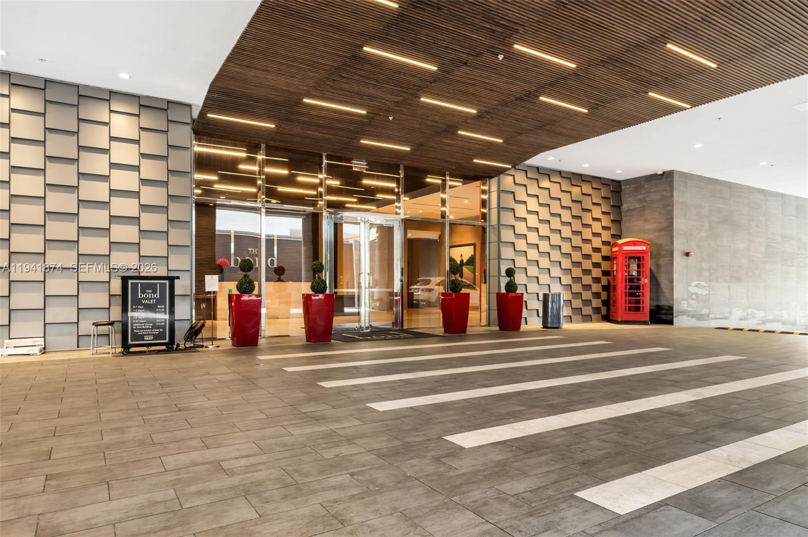 1080 Brickell Ave, Miami, Florida 33131, 4 Bedrooms Bedrooms, ,4 BathroomsBathrooms,Residential,For Sale,The Bond at Brickell,Brickell Ave,A11941874