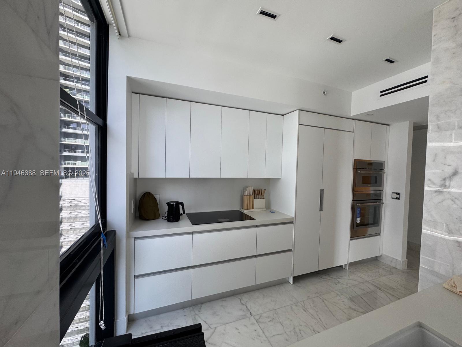 1010 Brickell Ave, Miami, Florida 33131, 3 Bedrooms Bedrooms, ,3 BathroomsBathrooms,Residential Lease,For Rent,1010 BRICKELL CONDO,Brickell Ave,A11946388