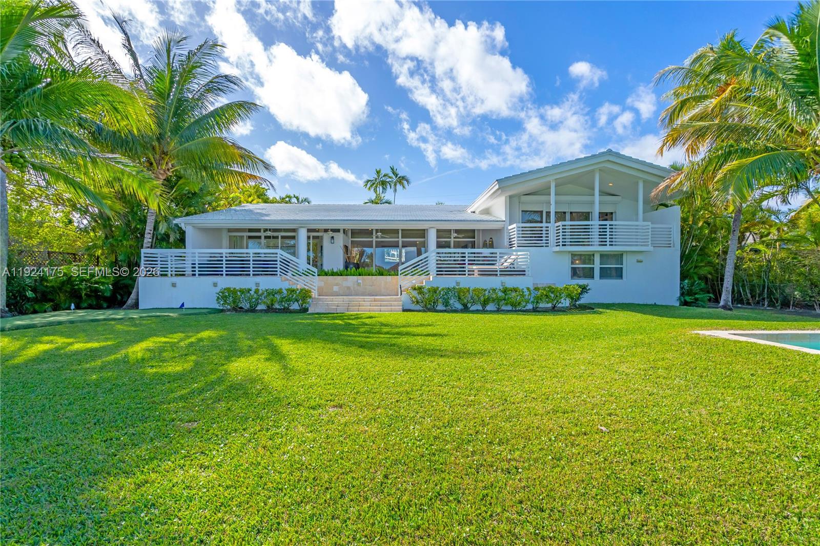 591 Mashta Dr, Key Biscayne, Florida 33149, 4 Bedrooms Bedrooms, ,4 BathroomsBathrooms,Residential,For Sale,MASHTA ISLAND A REPLAT OF,Mashta Dr,A11924175