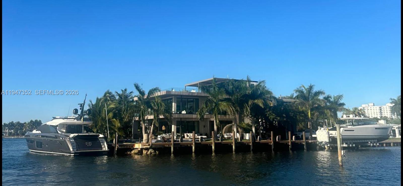 Pompano Beach, Florida 33062, 6 Bedrooms Bedrooms, ,7 BathroomsBathrooms,Residential Lease,For Rent,HILLSBORO SHORES SEC,A11947352