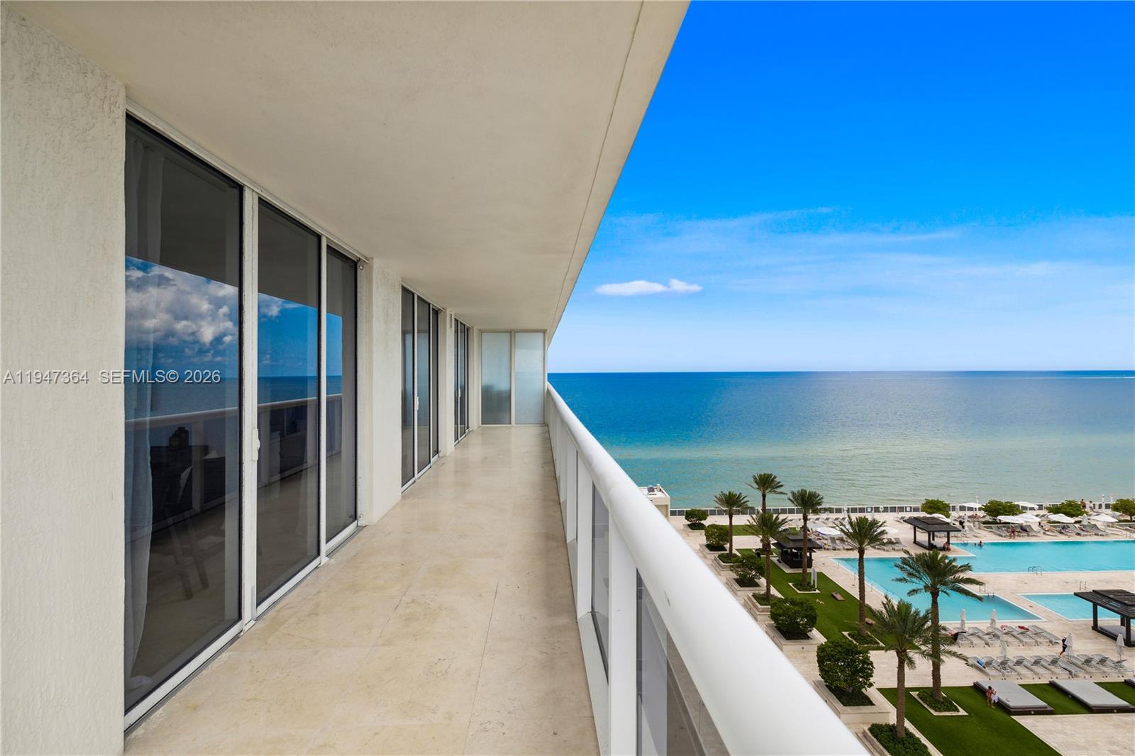 1830 Ocean Dr, Hallandale Beach, Florida 33009, 2 Bedrooms Bedrooms, ,2 BathroomsBathrooms,Residential Lease,For Rent,Beach Club Two,Ocean Dr,A11947364